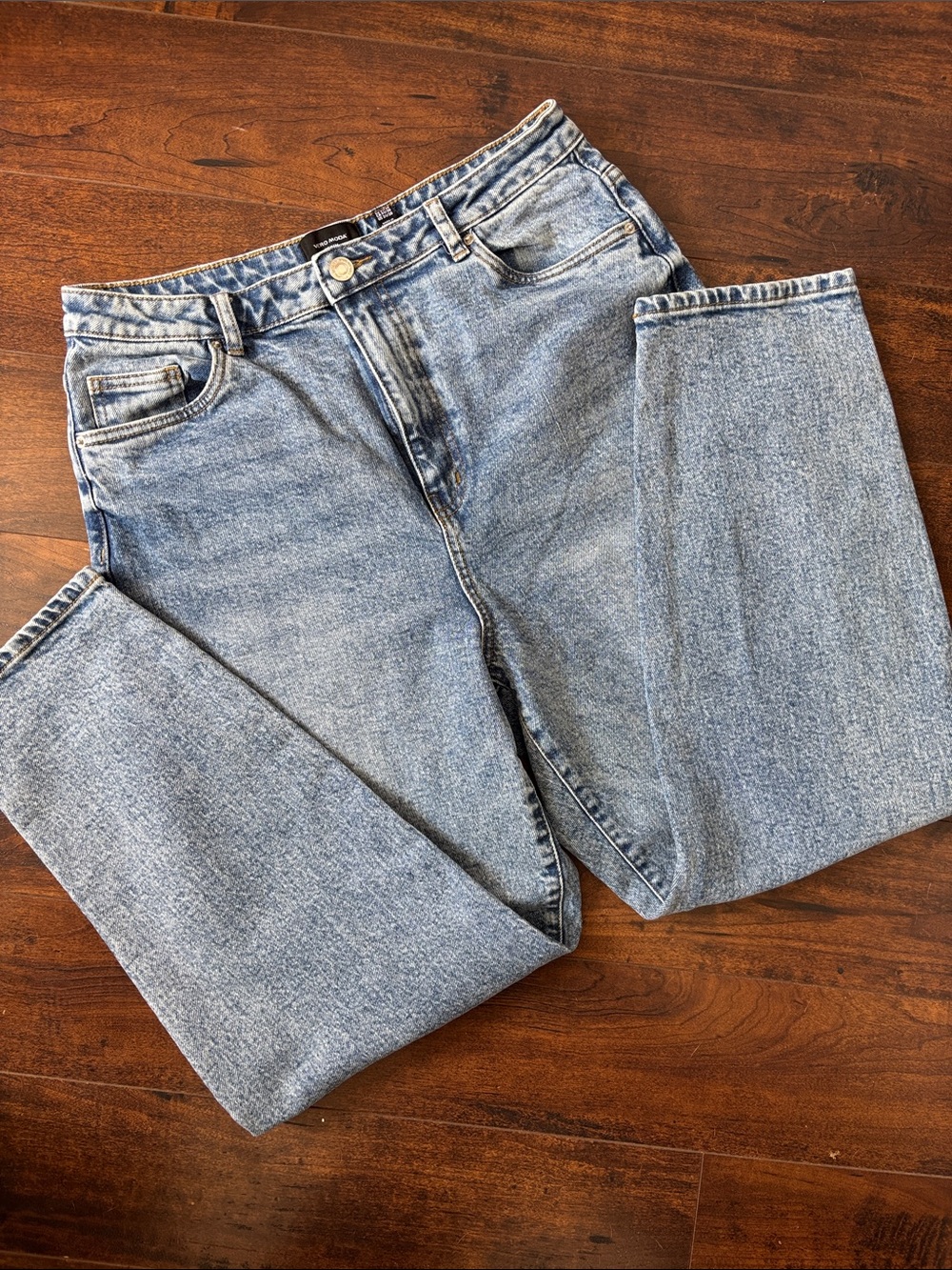 Vero Moda Light Blue Mom Fit Jeans